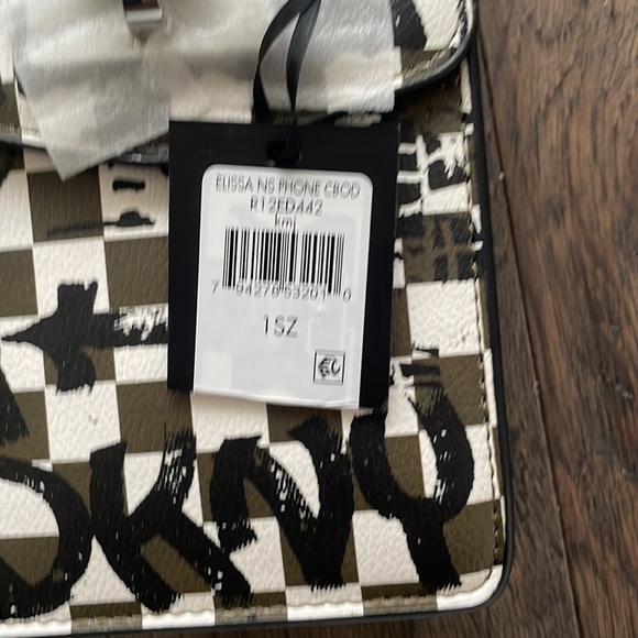 NWT DKNY Elissa North South Graffiti Checkered Phone Crossbody bag - Picture 4 of 5